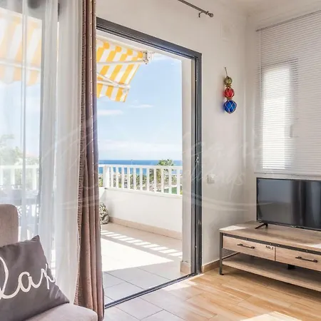 Διαμέρισμα Hg Sur View *